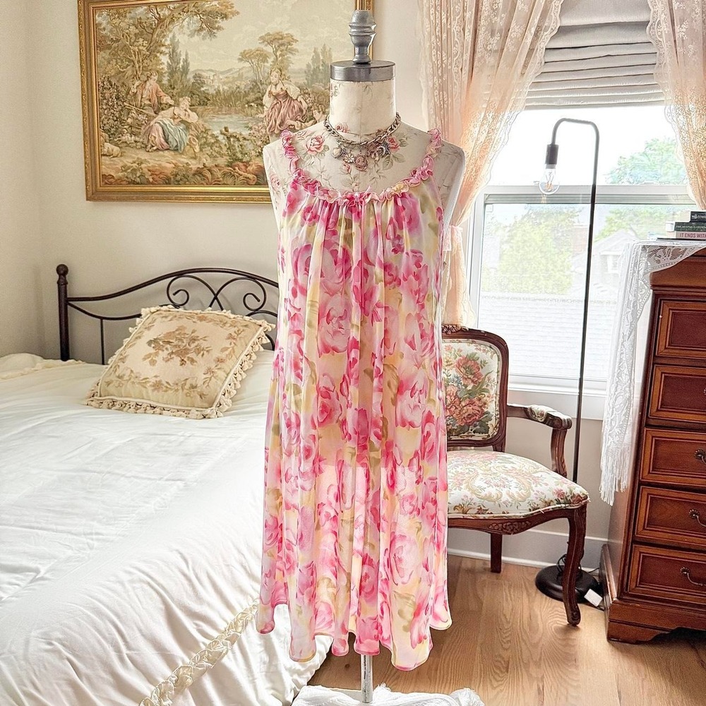 90s Morgan Taylor medium pink watercolor floral‎ maxi nightgown